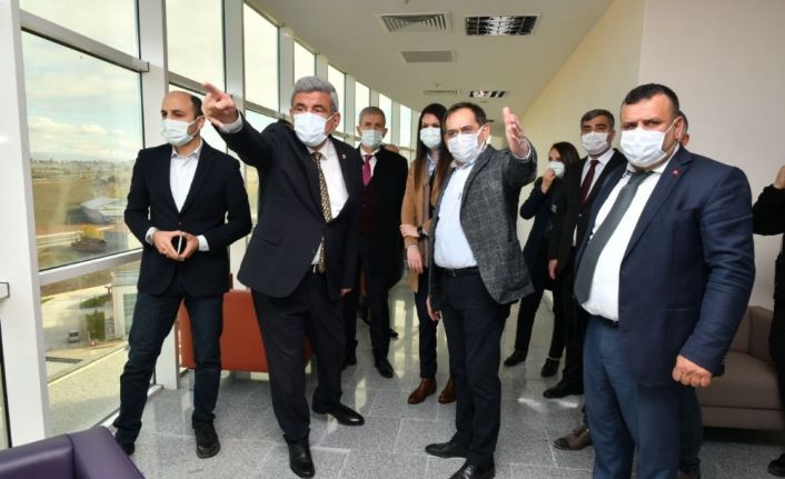 Başkan Demir: “Vezirköprü Hastanesi sadece ilçeye değil bölgeye de hizmet verecek”