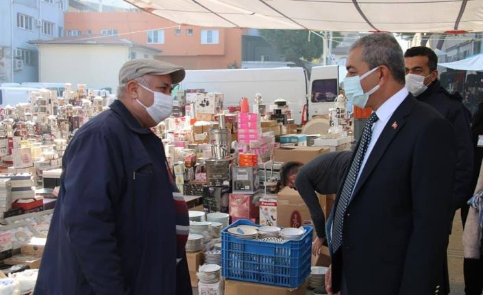 Başkan Kaplan haftaya pazar ziyareti ile başladı