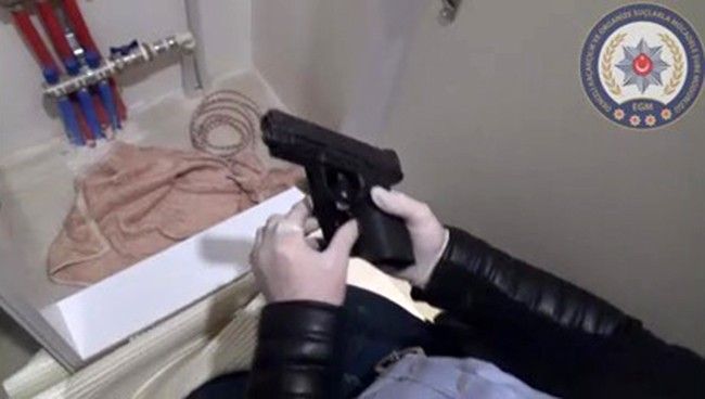 Baskı ve tehditle para kazanmanın kolay yolunu bulan çeteye KOM yumruğu: 19 gözaltı