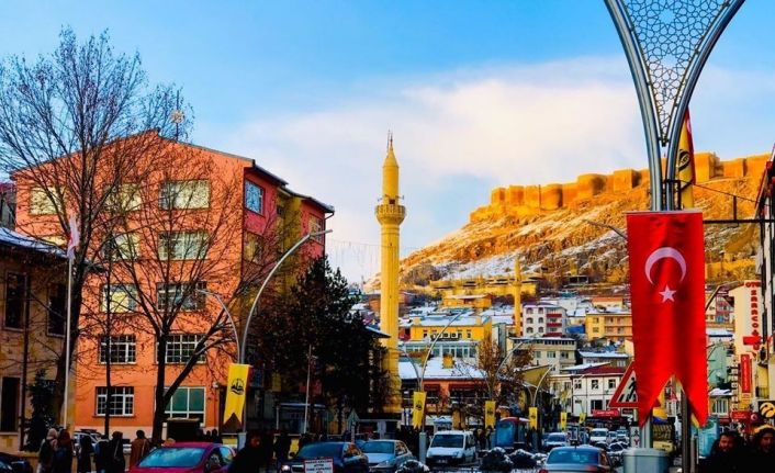 Bayburt’ta trafiğe kayıtlı araç sayısı Ekim ayı sonu itibarıyla 15 bin 735 oldu