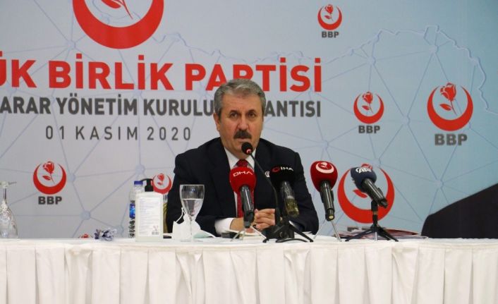 BBP Genel Başkanı Destici: "İzmir’i yöneten zihniyet, parti, sizin yerel yönetiminizde bu işler nasıl oldu?"