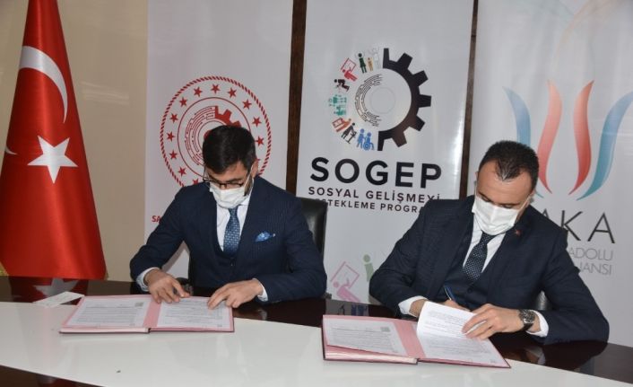 Bitlis Belediyesi ve DAKA’dan yerli tohum ve yöresel ürün üretimine destek