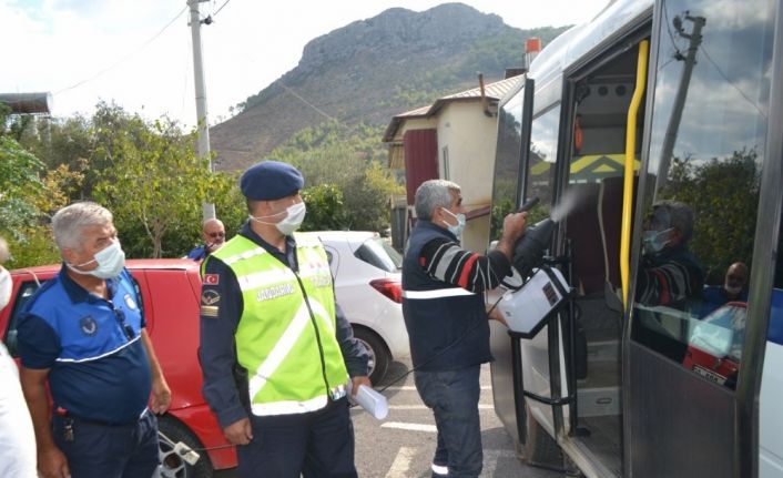 Bozyazı’da jandarma okul servis araçlarını denetledi
