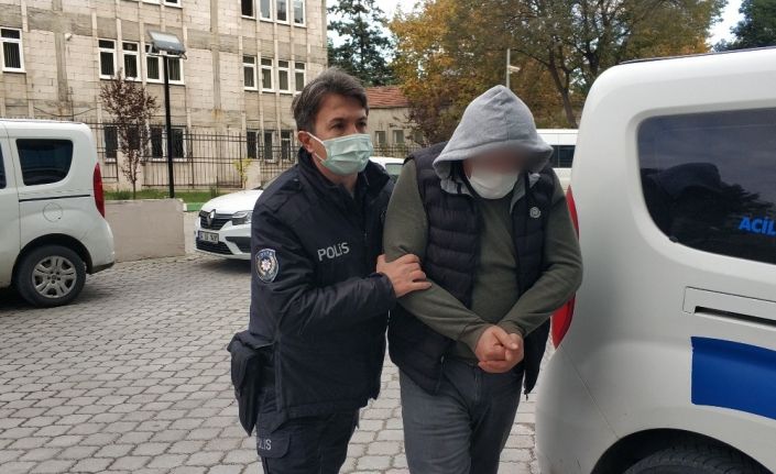 Çalıştığı iş yerinden hırsızlık yaptığı iddia edilen şahıs gözaltına alındı
