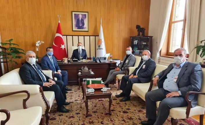 Çan belediye başkanı Öz, STK başkanlarıyla birlikte Ankara’da Bülent Turan’ı ziyaret etti