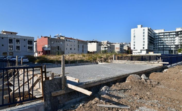 Çiğli’de üst yapı çalışmaları hız kesmiyor