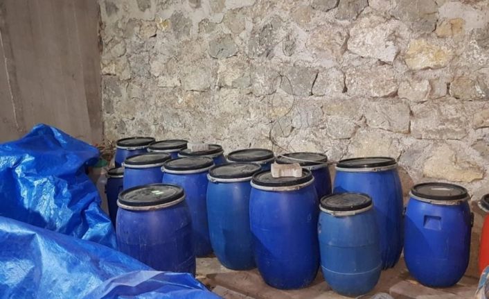 Çorum’da ’kaçak içki’ operasyonu: Bin 863 litre ele geçirildi
