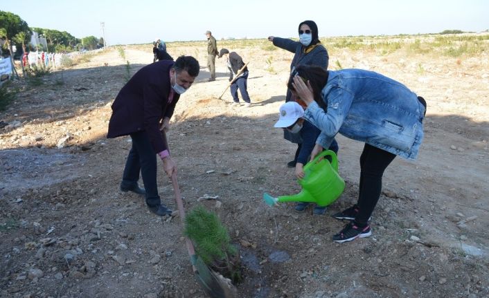 Didim’de ağaçlandırma seferberliğine destek olundu