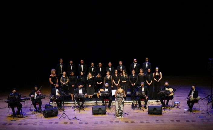 ’Diyarbekir Elleri’ dinleyiciyle buluştu