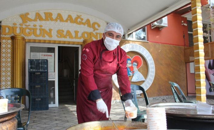 Düğün yemeği geleneğini paket yaptı, siparişlere yetişemiyor