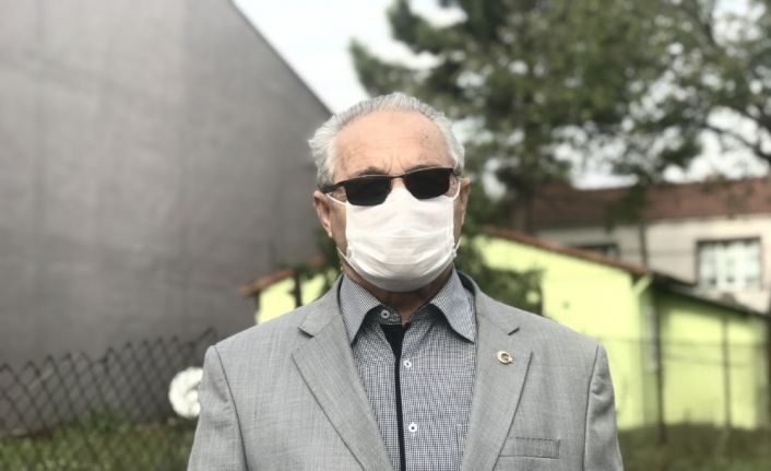 Düzce’yi yerle bir eden depremde enkaz altında kalan kolunu dua ile kurtardı