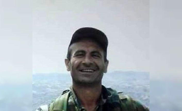 Emekli köy korucusu husumetlisini evinin önünde öldürdü