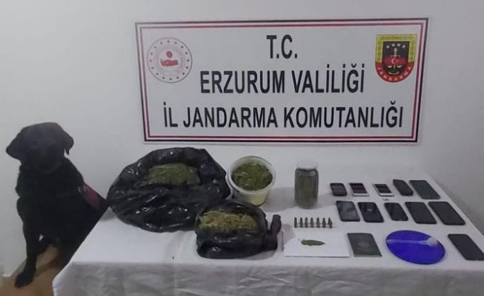 Erzurum’da silah ve mühimmat kaçakçılığı ile uyuşturucu tacirlerine eş zamanlı operasyon