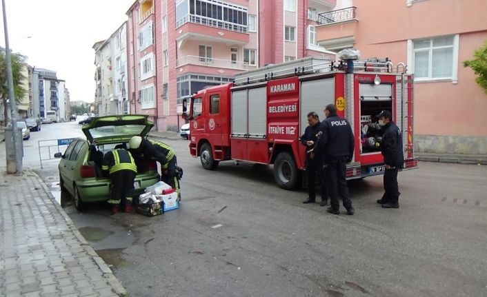Gaz kaçağı olan otomobil korkuya neden oldu