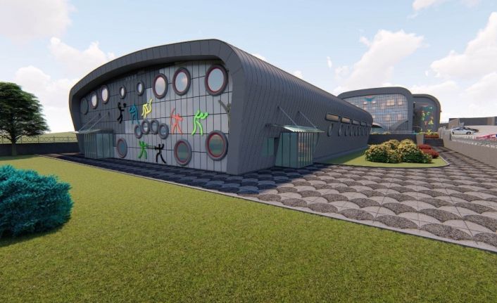 Gebze’deki yüzme havuzunun çatı imalatı sürüyor