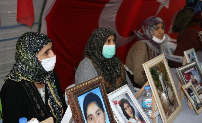 Güvenlik ve terör uzmanı Dr. Muğlu’dan HDP önündeki ailelere destek