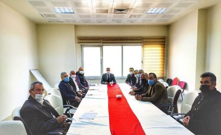 Hakkari’de muhtarlarla istişare toplantısı