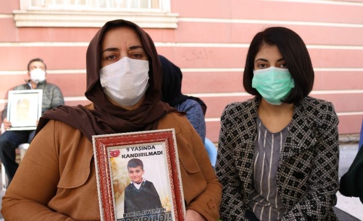 HDP önündeki aileden, 9 yaşındaki çocuklarının Zap suyunda kaybolduğu iddiasına sert tepki