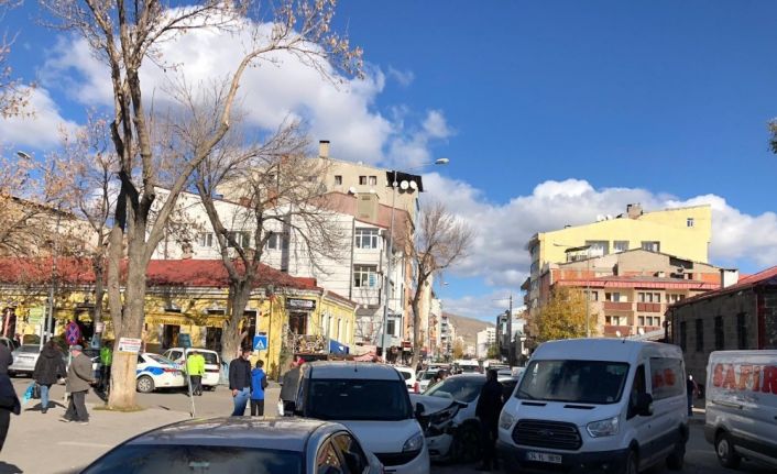 Kars’ta zincirleme kaza!