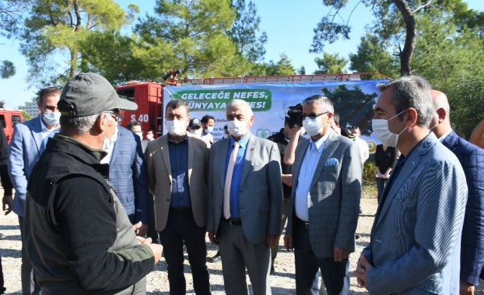 Kemer’de fidan dikim etkinliği