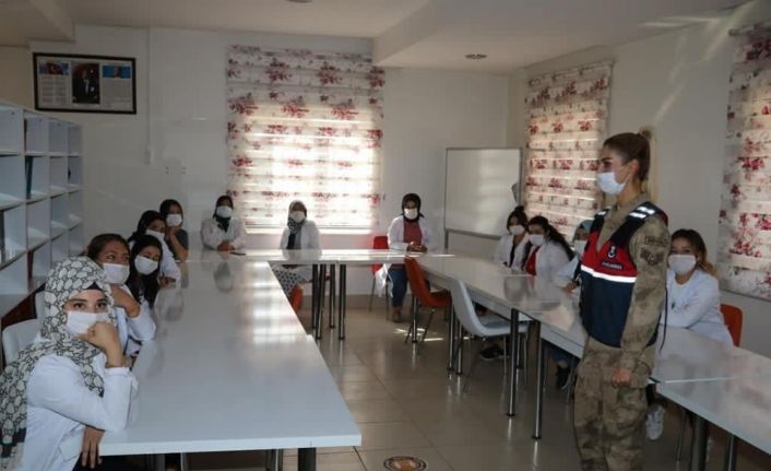 Kilis’te ’En İyi Narkotik Polisi Anne’ projesi