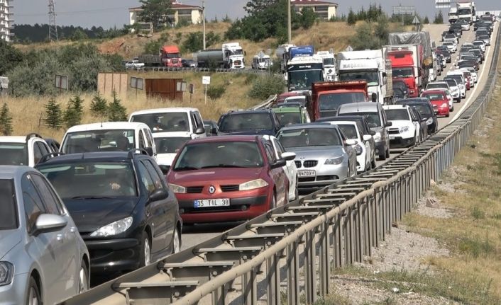 Kış lastiği uygulaması 1 Aralık’ta başlıyor, uymayana 776 lira ceza kesilecek