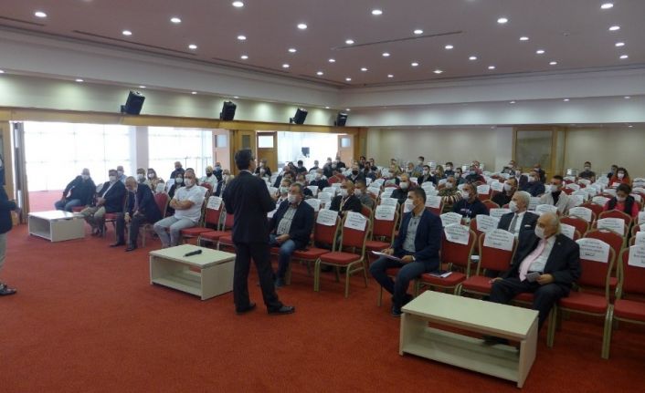 Kuşadası’nda emlakçılar ve nakliyecilerden depremzedelere düşük fiyat