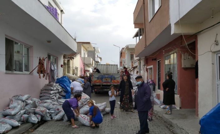 Lapseki’de 413 ton kömür yardımı