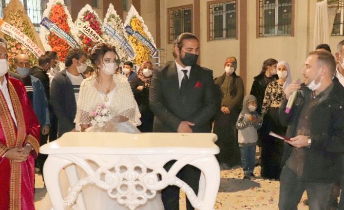 Latif Karadağ, Çobanoğlu ailesinin mutlu gününde nikah kıydı