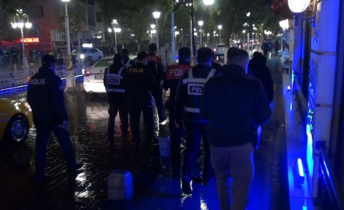 Malatya’da maske ve sosyal mesafe kuralına uymayan 15 kişiye para cezası
