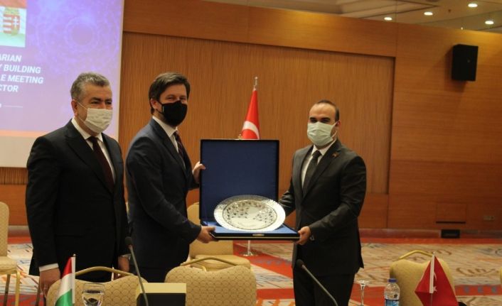 Medikal sanayi ve tıbbi cihazlar üzerine Türk-Macar ortaklığı ele alındı