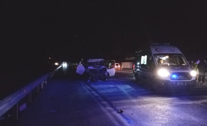 Mersin’de trafik kazası: 2 ölü, 2 yaralı