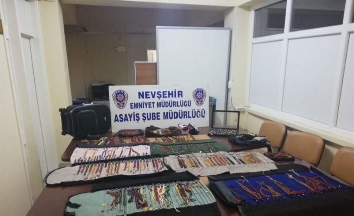 Nevşehir’de tespih hırsızları yakalandı