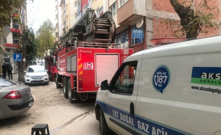 Ocakta unutulan yemek ekipleri alarma geçirdi