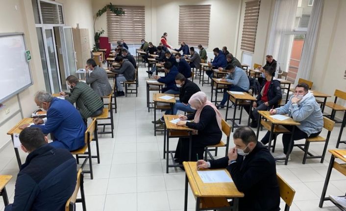 Oto alım satım yapan işletmeler mesleki yeterlilik belgesi almak için sınava girdi