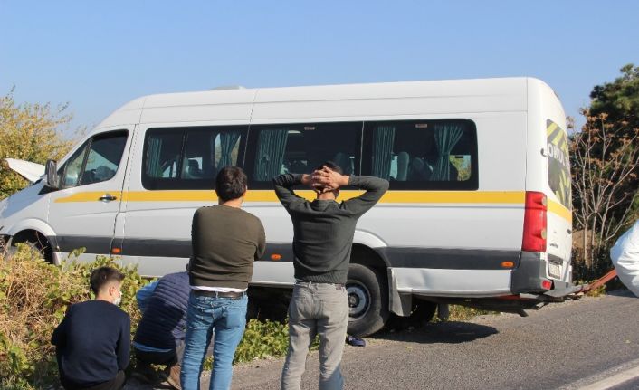 Özel eğitim öğrencilerini taşıyan servis kaza yaptı: 5 yaralı
