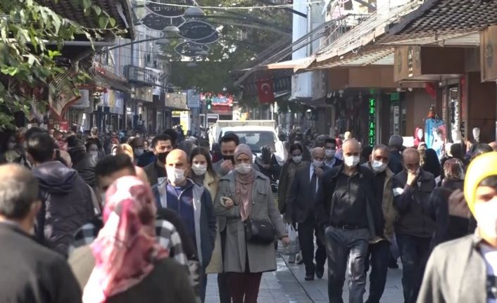 (Özel Haber) Korona virüs ile kimileri adeta dalga geçiyor kimileri ise çok ciddiye alıyor