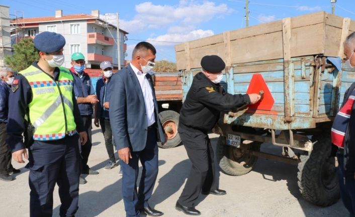 Reflektör taktılar görünür oldular