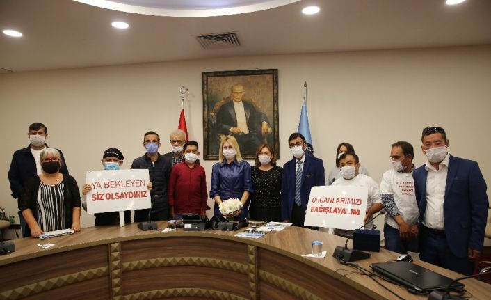 Rektör Özkan: "  AÜ’nün dünyada kompozit doku naklinde de önemli bir yeri var"