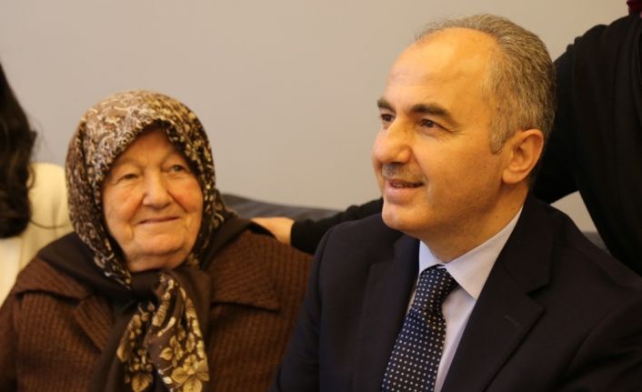 Rize Belediye Başkanı Rahmi Metin’in annesi hayatını kaybetti