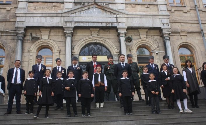 Şehit öğretmenlere ithafen çekilen kısa metrajlı film izlenme rekoru kırıyor