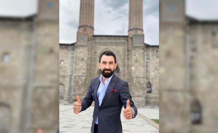 Türk Halk Müziği Sanatçısı İdris Altuner, ‘Kal Mezarımda’ adlı eseri ile sosyal medyayı salladı