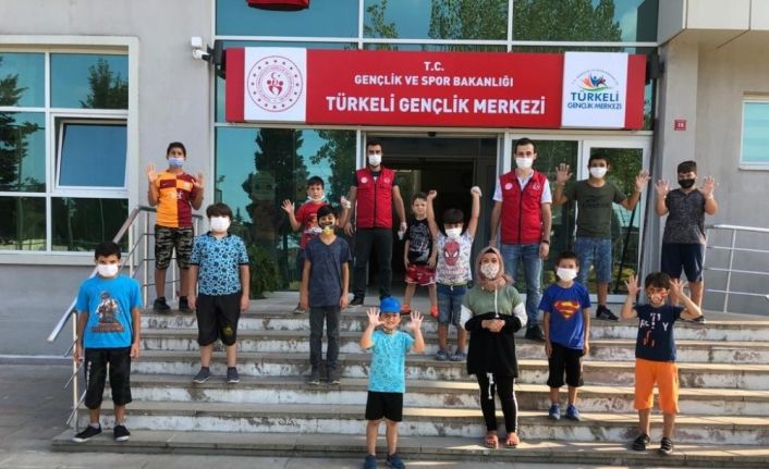Türkeli Gençlik Merkezi’nden “mavi kapak” etkinliği