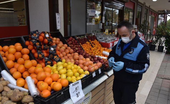 Tuzla’da vefa hattına gelen talepler, Tuzla Belediyesi zabıta ekipleri tarafından karşılanıyor