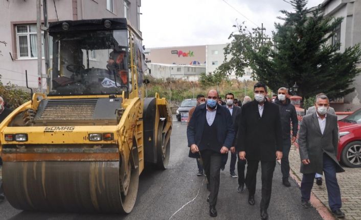 Üstyapı çalışmaları kapsamında Cevizli’de 4 Bin 673 ton asfalt serimi gerçekleştirildi