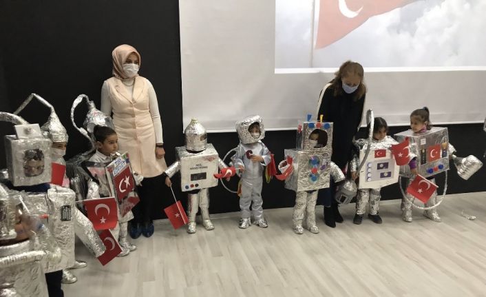 “Uzay Haftası Etkinlikleri” kapsamında düzenlenen yarışmanın kazananları ödüllerine kavuştu