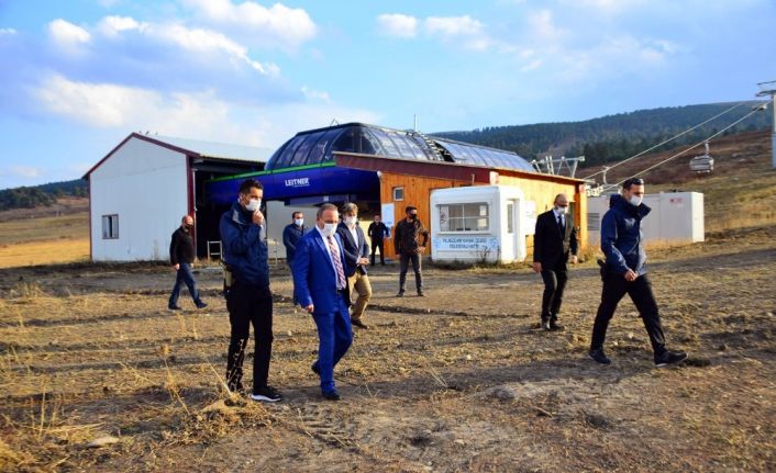 Vali Hüseyin Öner, Yalnızçam Kayak Merkezinde sezon hazırlıklarını yerinde inceledi