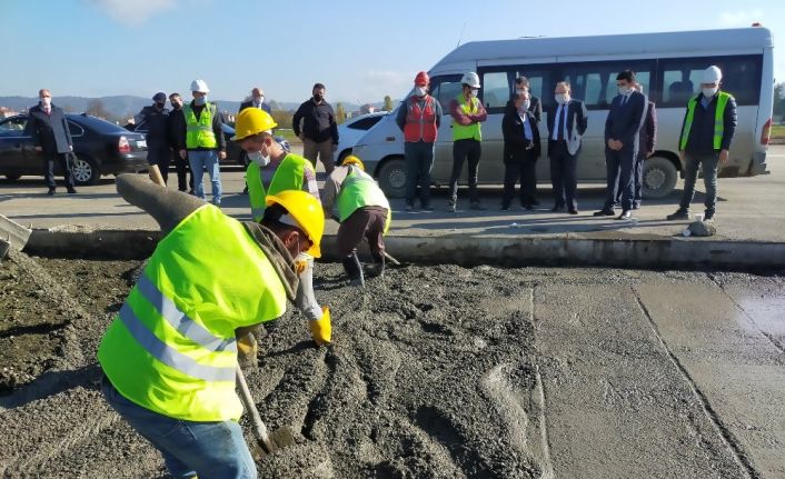 Vali Tutulmaz, Havaalanı ve pist çalışmalarına incelemede bulundu