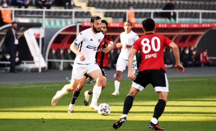 Ziraat Türkiye Kupası: Denizlispor: 0 - Turgutluspor: 1 (İlk yarı)