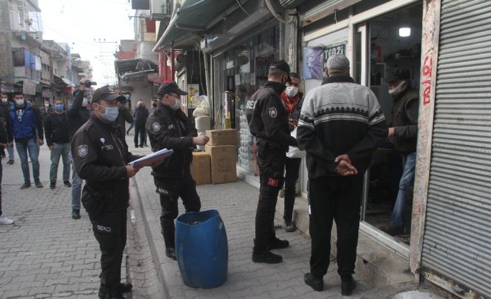 Adana polisi korona seferberliğinde